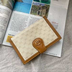Vintage GUCCI wallet